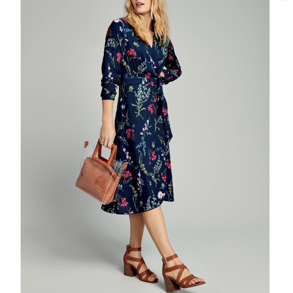 NWOT wrap long sleeve slip v-neck dress midi length floral button wrist